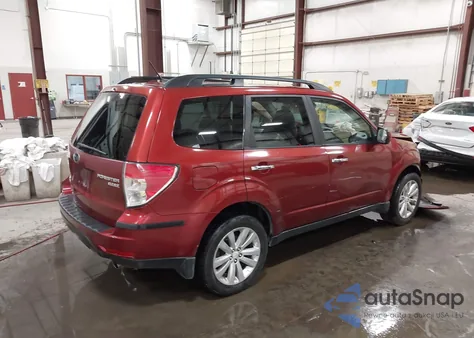 2011 Subaru Forester 2.5X Limited из США, поврежденный, VIN JF2SHAEC9BH703807